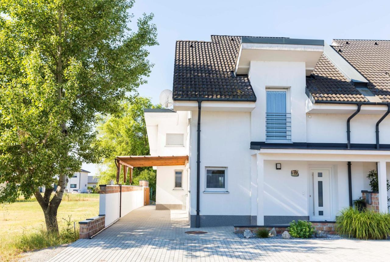 Domizil Illmitz Exterior foto